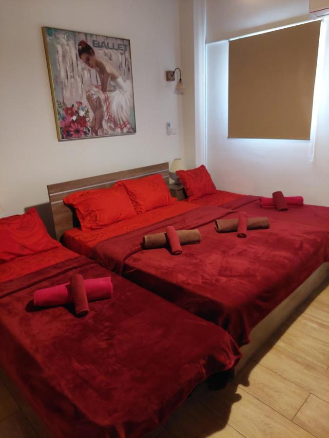 Love Holiday Suite 1 Tris Elies Экстерьер фото